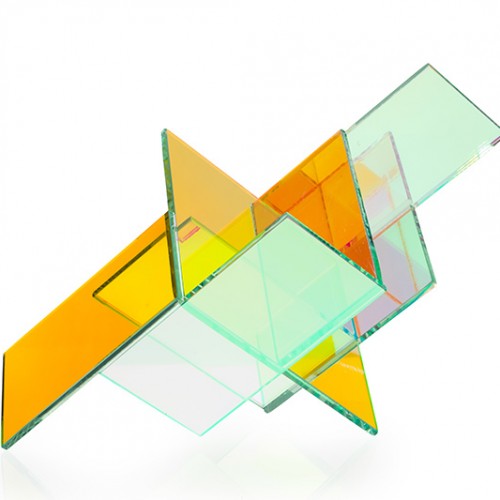 SYMMETRÍA DICHROICA 4 "YIN"